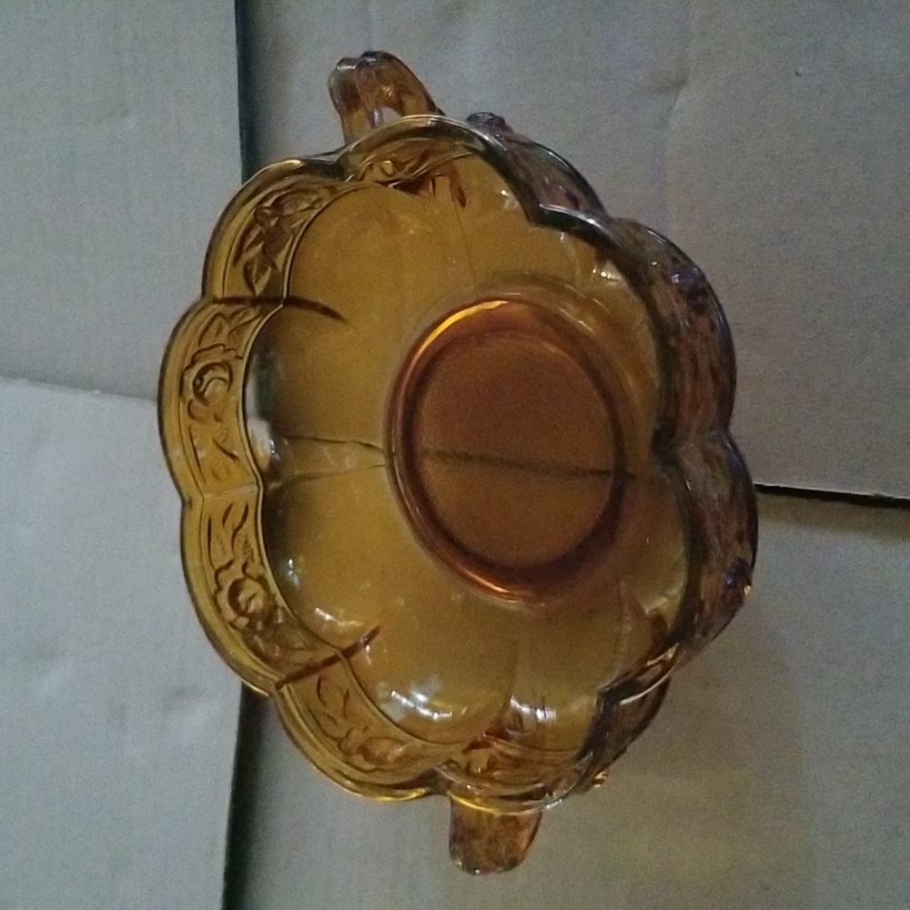 CRYSTAL BOWL WITH 2 HANDLES